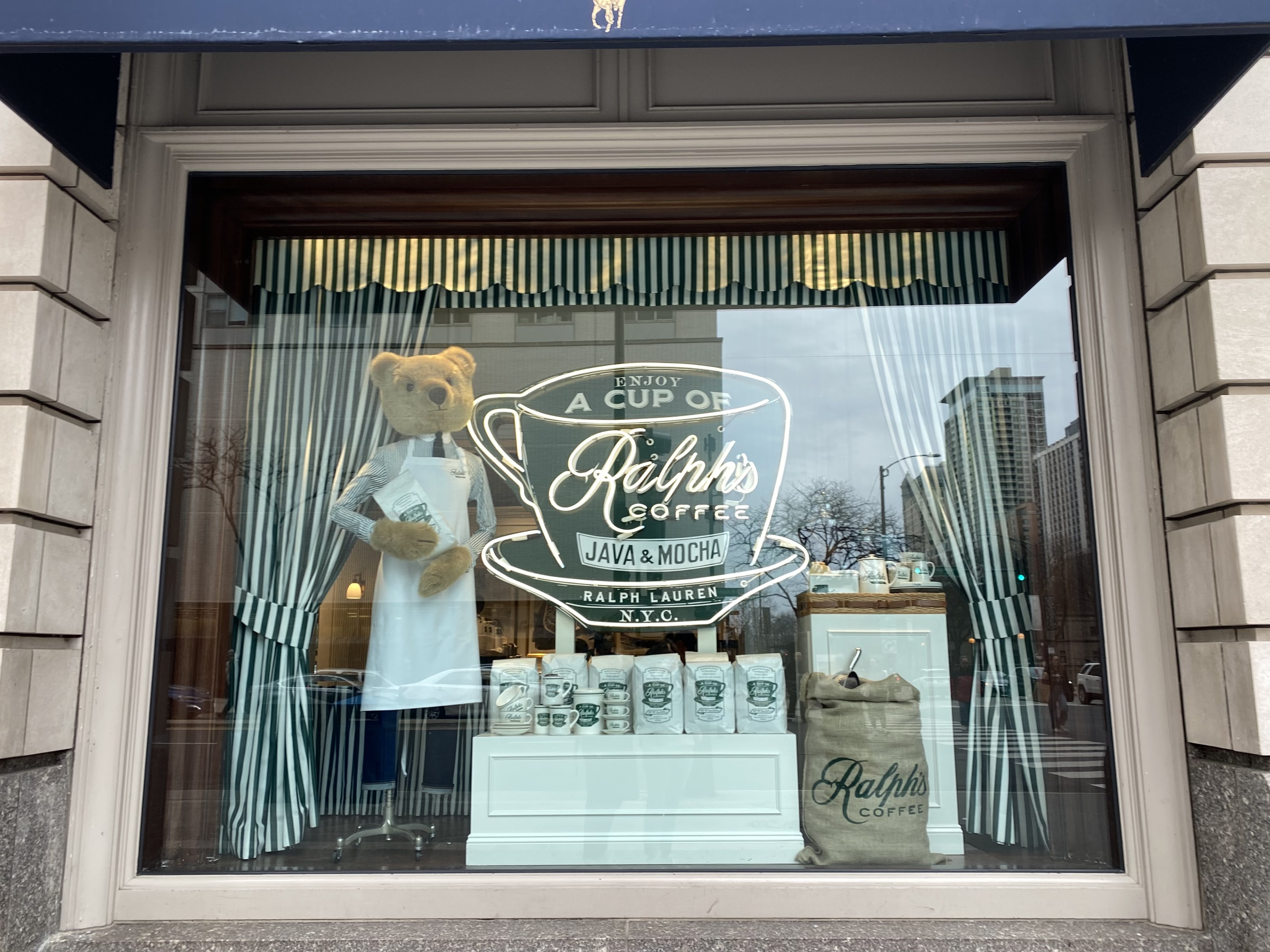 rljpegjpg by Raven Walters?width=698&height=466&fit=crop&auto=webp&dpr=4