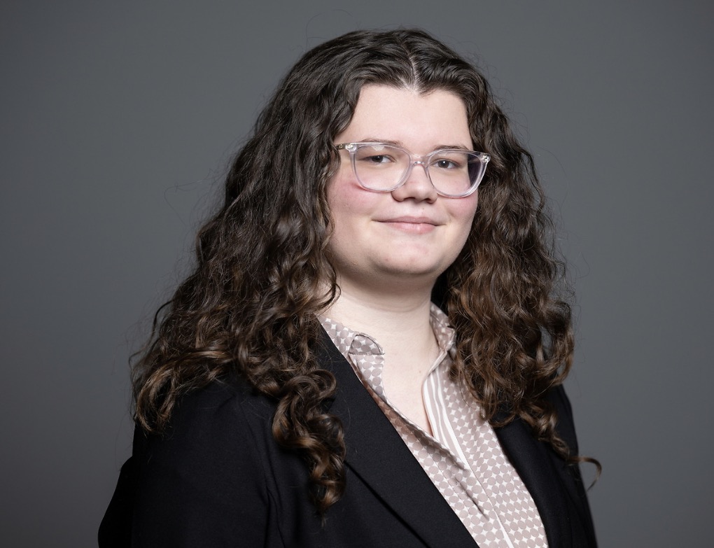 Paris Agiomavritis Headshot