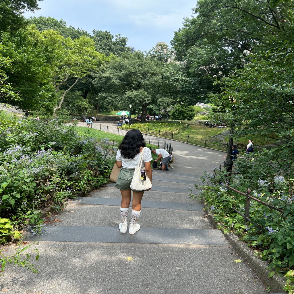 woman turned away in central park