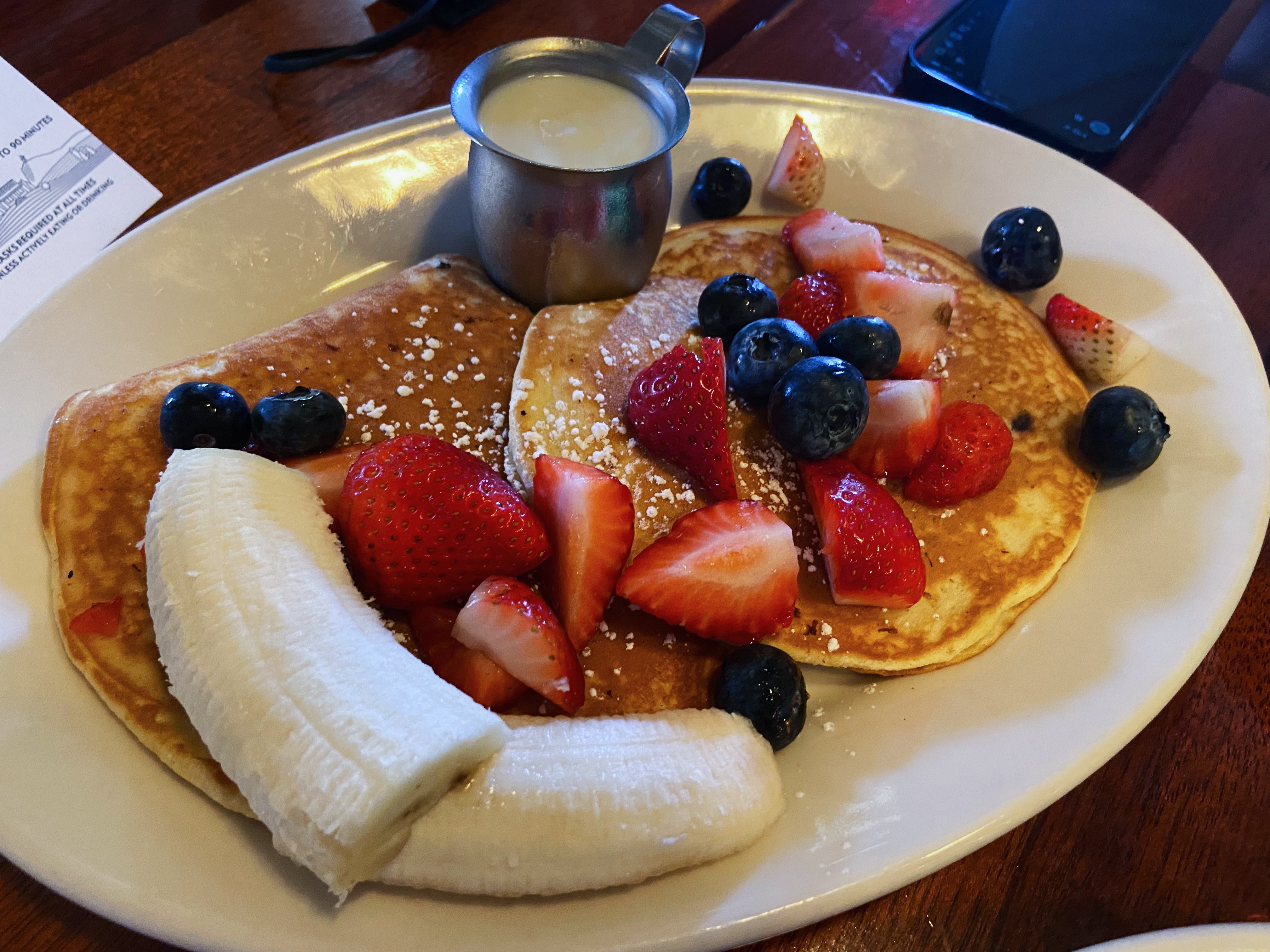 Pancakes with berries