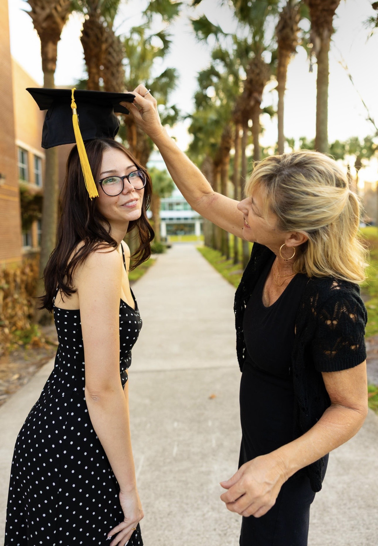 Grad Poses - Grad photos article for the girlies -  Katie Powell Resubmission with written approval by photographer