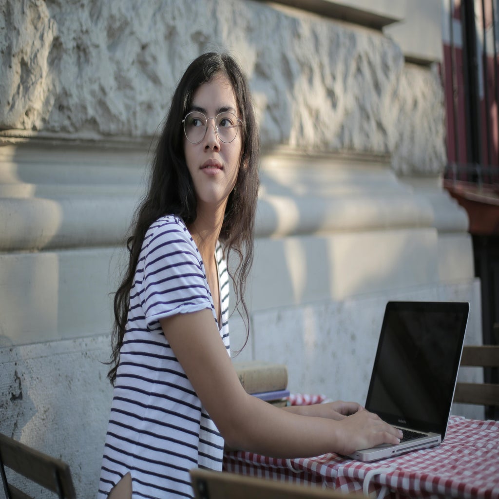 woman working on computer