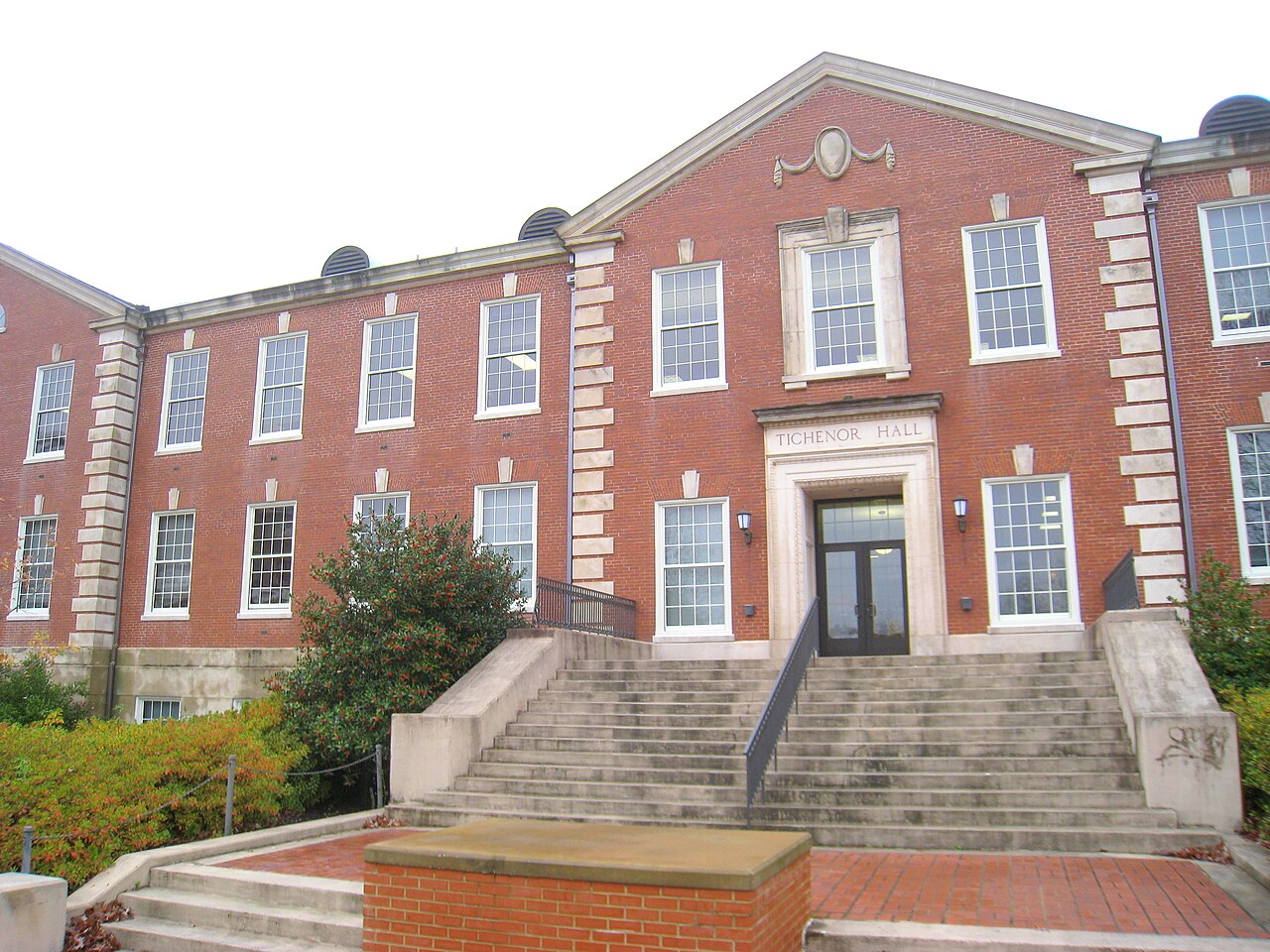 tichenor hall at auburn university