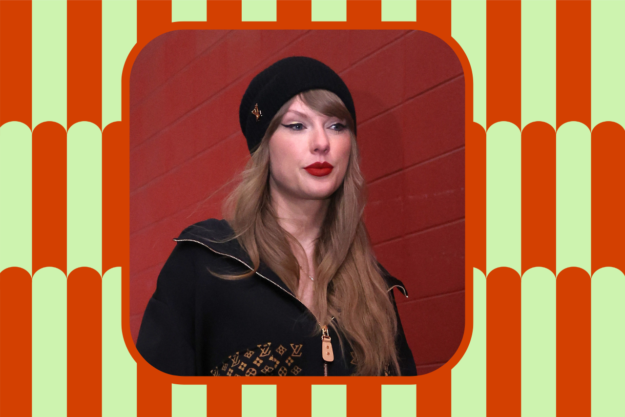 taylor swift chiefs game outfit 1?width=698&height=466&fit=crop&auto=webp&dpr=4