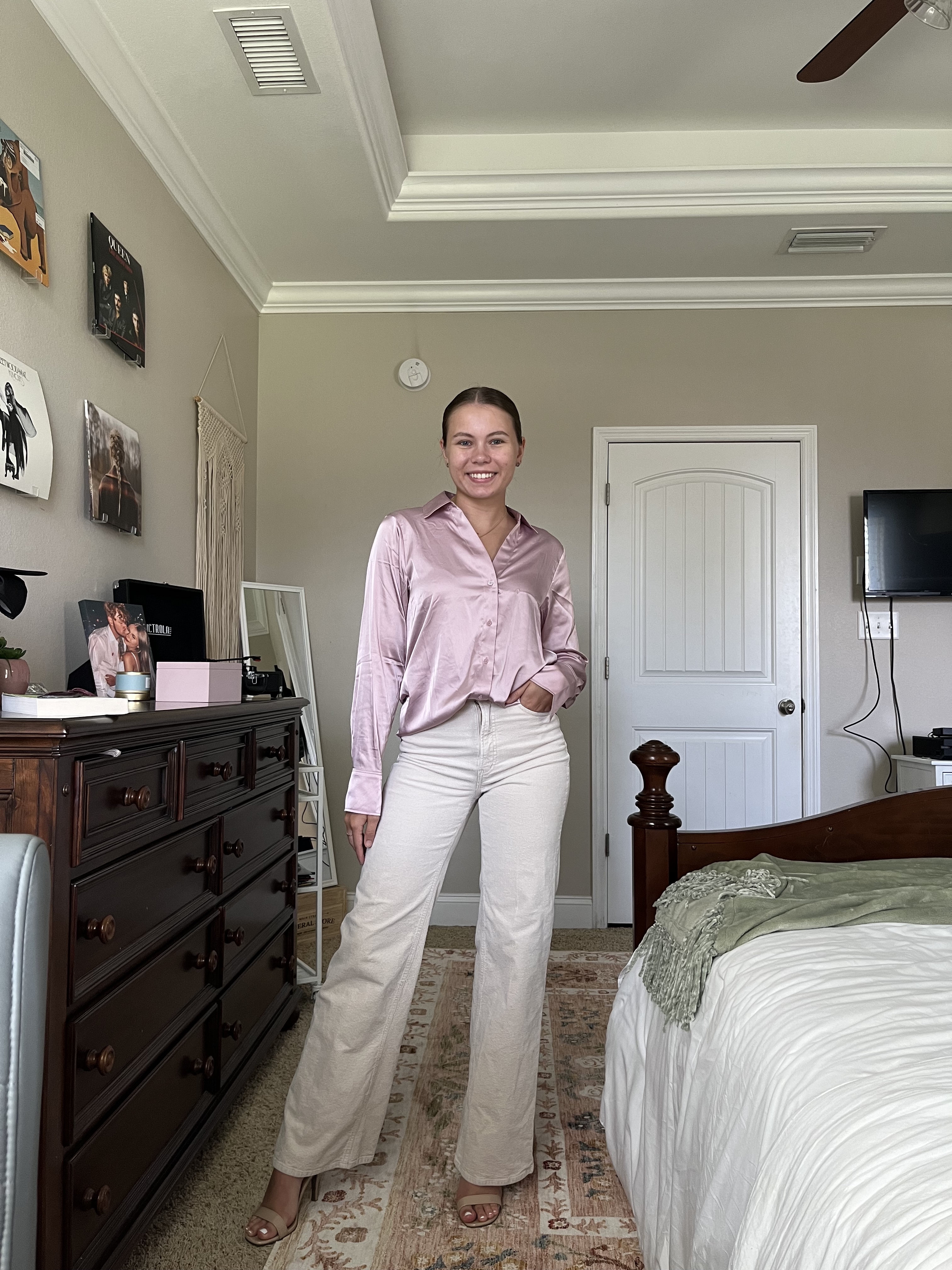 hannah tolley closet check internship outfit